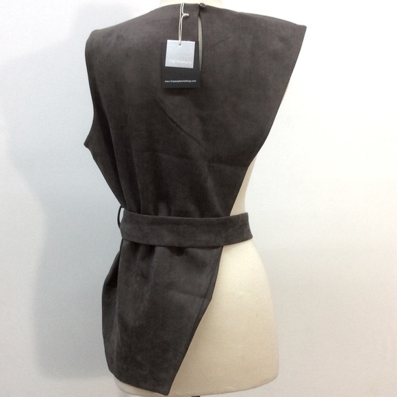 The People’s (S) WOMEN’S Asymmetrical TUNIC TOP. - Picture 4 of 8